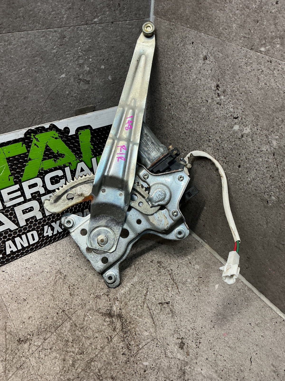 1999 Toyota Surf N180- Right Rear Window Regulator/Motor- (TAG15370) PN: R/R