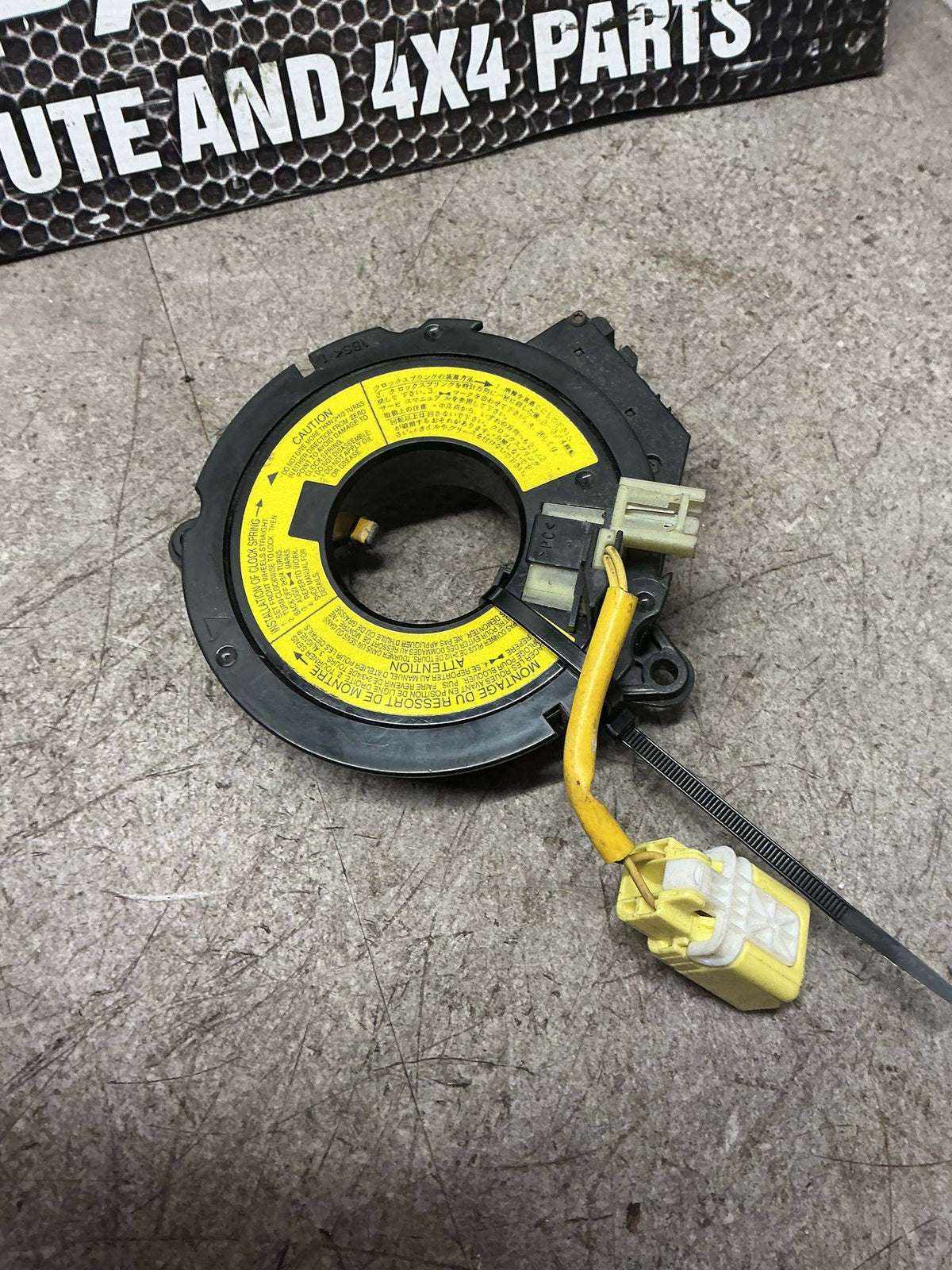 2001 Ford Escape- Clock Spring- (TAG16988)