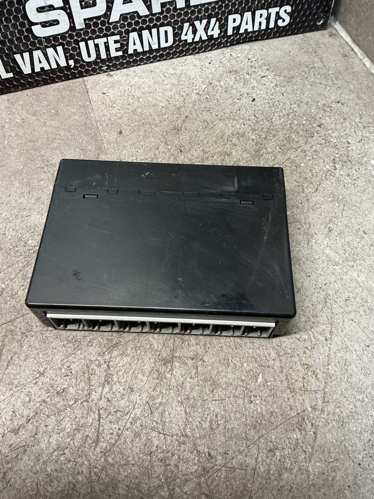 2009 Holden Captiva 7- Body Control Module- (TAG16090) PN: 15921353