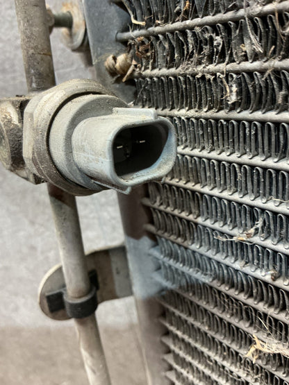2003 Suzuki Grand Vitara SQ420W - A/C Condenser - (TAG17892)