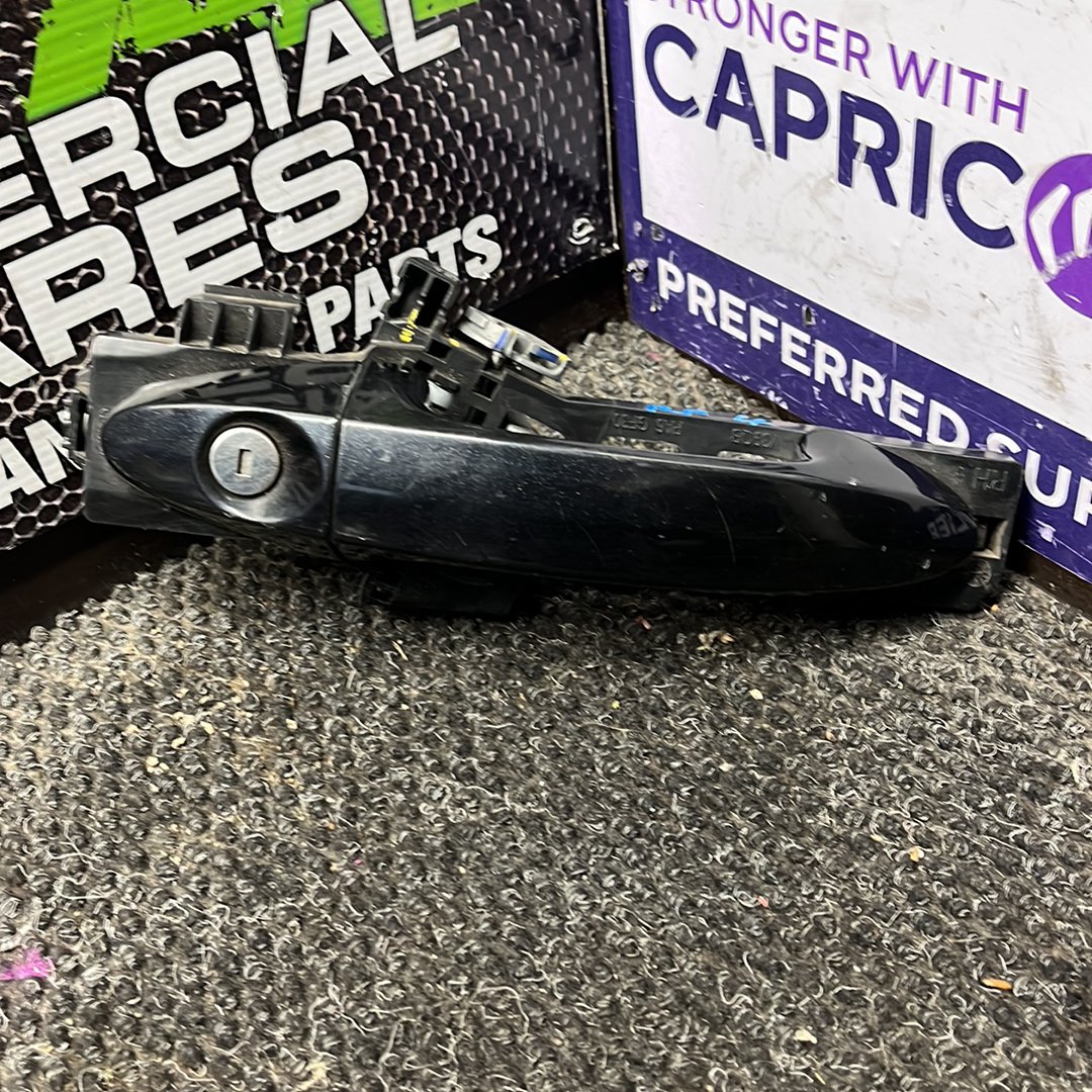 2015 Ford EcoSport- Right Front Exterior Door Handle- (TAG7729)