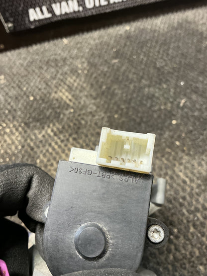 2012-2013 Holden Colorado RG- Ignition With Key- (TAG11564)