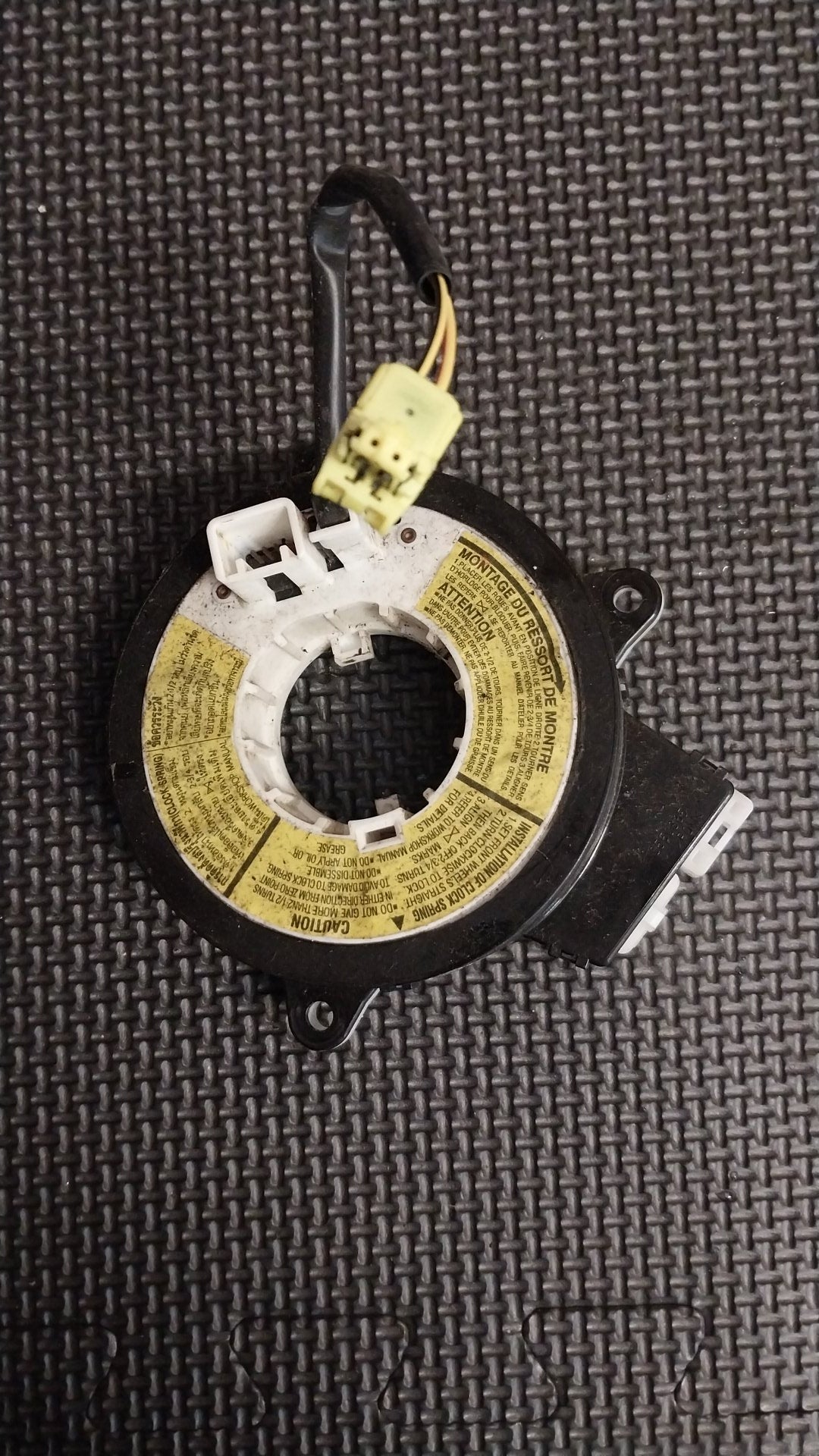 2006-2011 Mazda BT-50 CD UNY0E- Clock Spring- (TAG289)