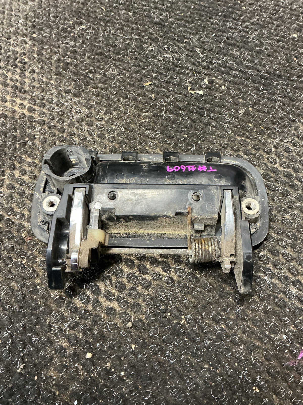 1992-1995 Toyota Hilux Surf KZN130 KZN130- Right Front Exterior Door Handle- (TAG11609)