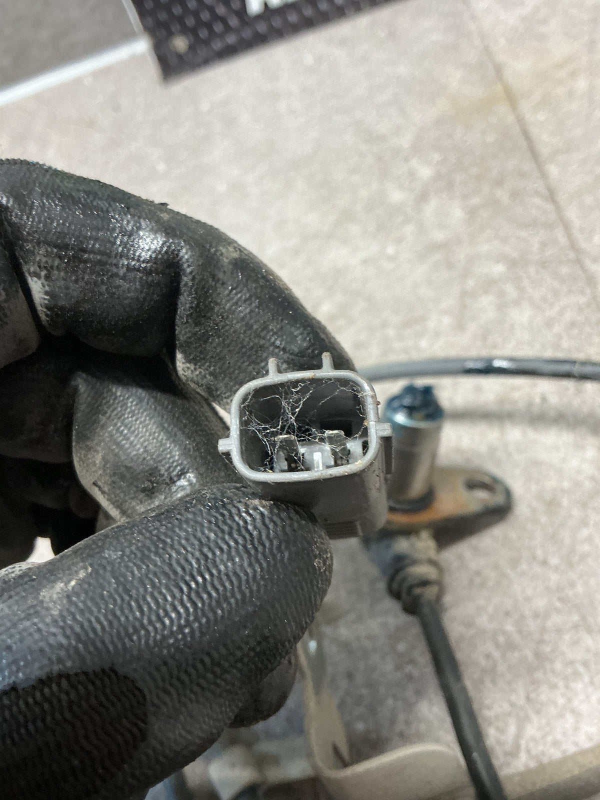 2009-2011 Ford Ranger PK- Left Rear ABS Sensor- (TAG14239)