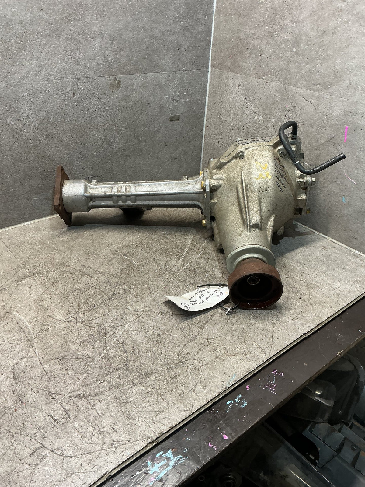 2006 Suzuki Grand Vitara- Front Differential Head- (TAG17567)
