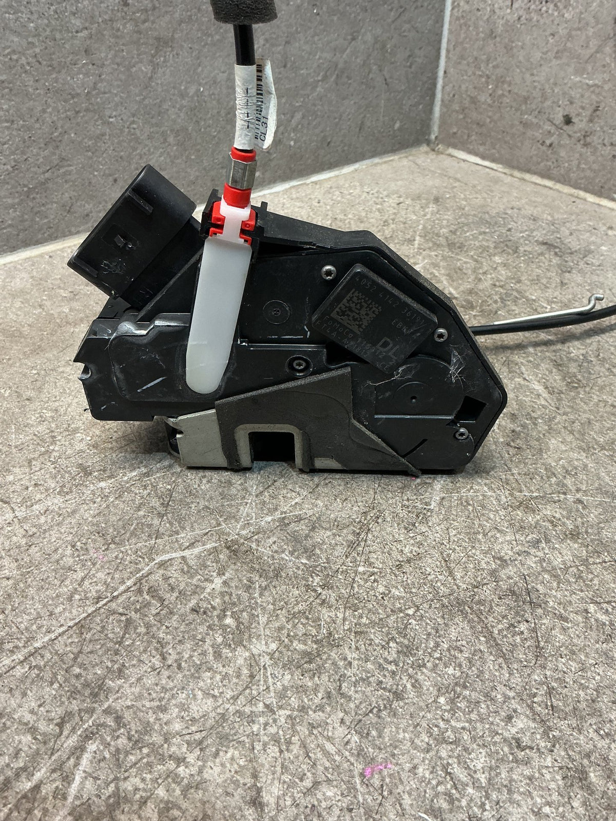 2020 Ford Endura CA- Right Front Door Lock Actuator- (TAG17544)