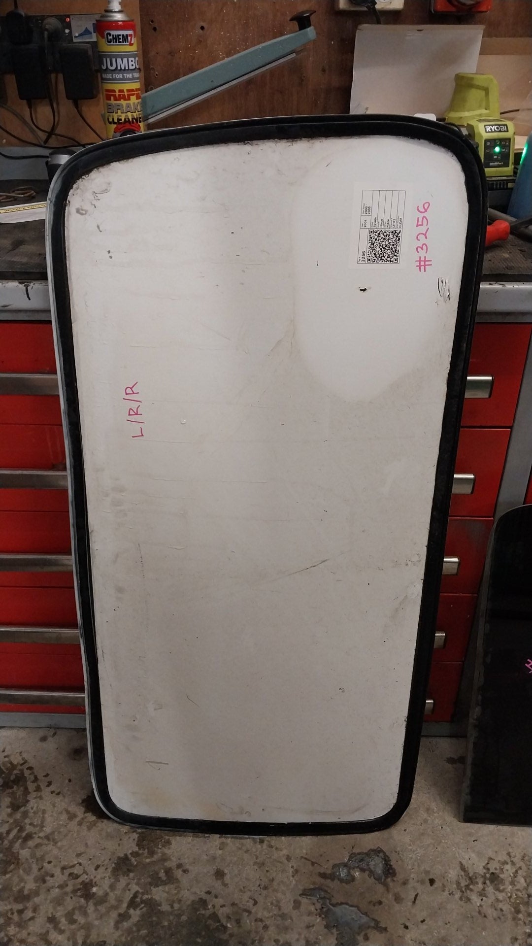 2000-2005 Toyota Hiace IV H100- Left Rear Cargo Glass- (TAG3256)
