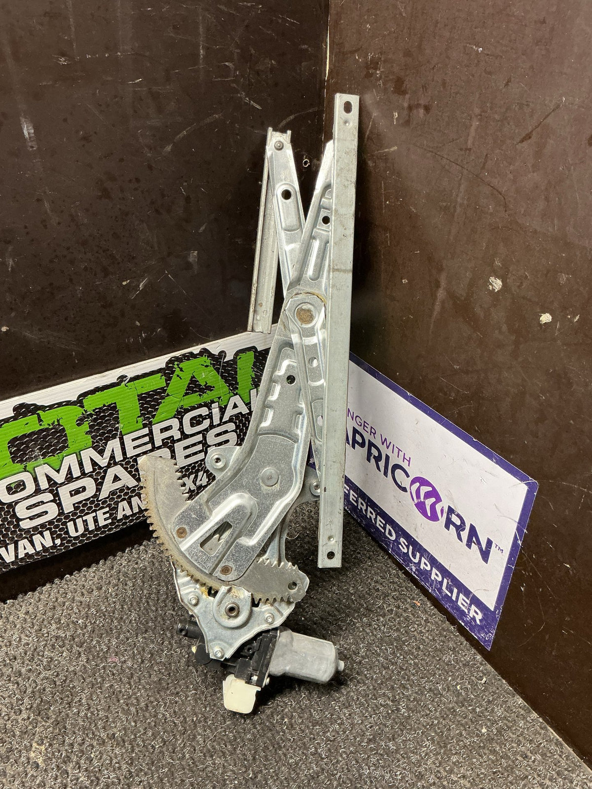 2013-2016 Nissan Serena C26- Right Rear Window Regulator/Motor- (TAG9572)