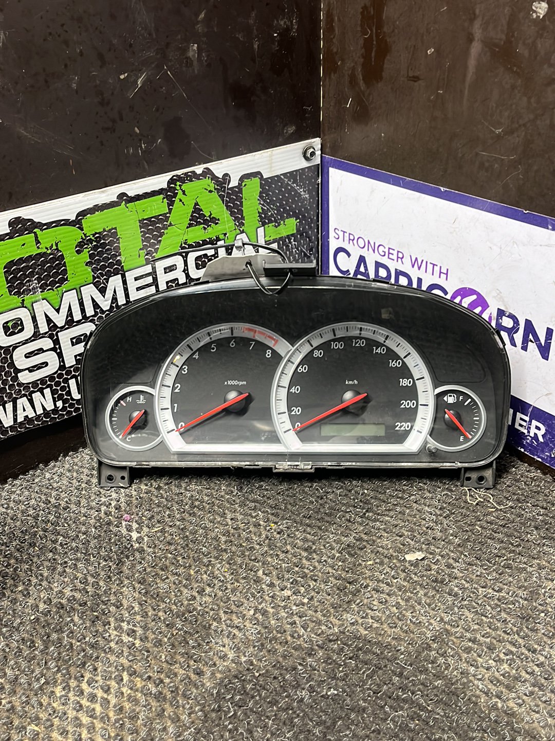 2007 Holden Captiva 7- Instrument Cluster- (TAG9049)