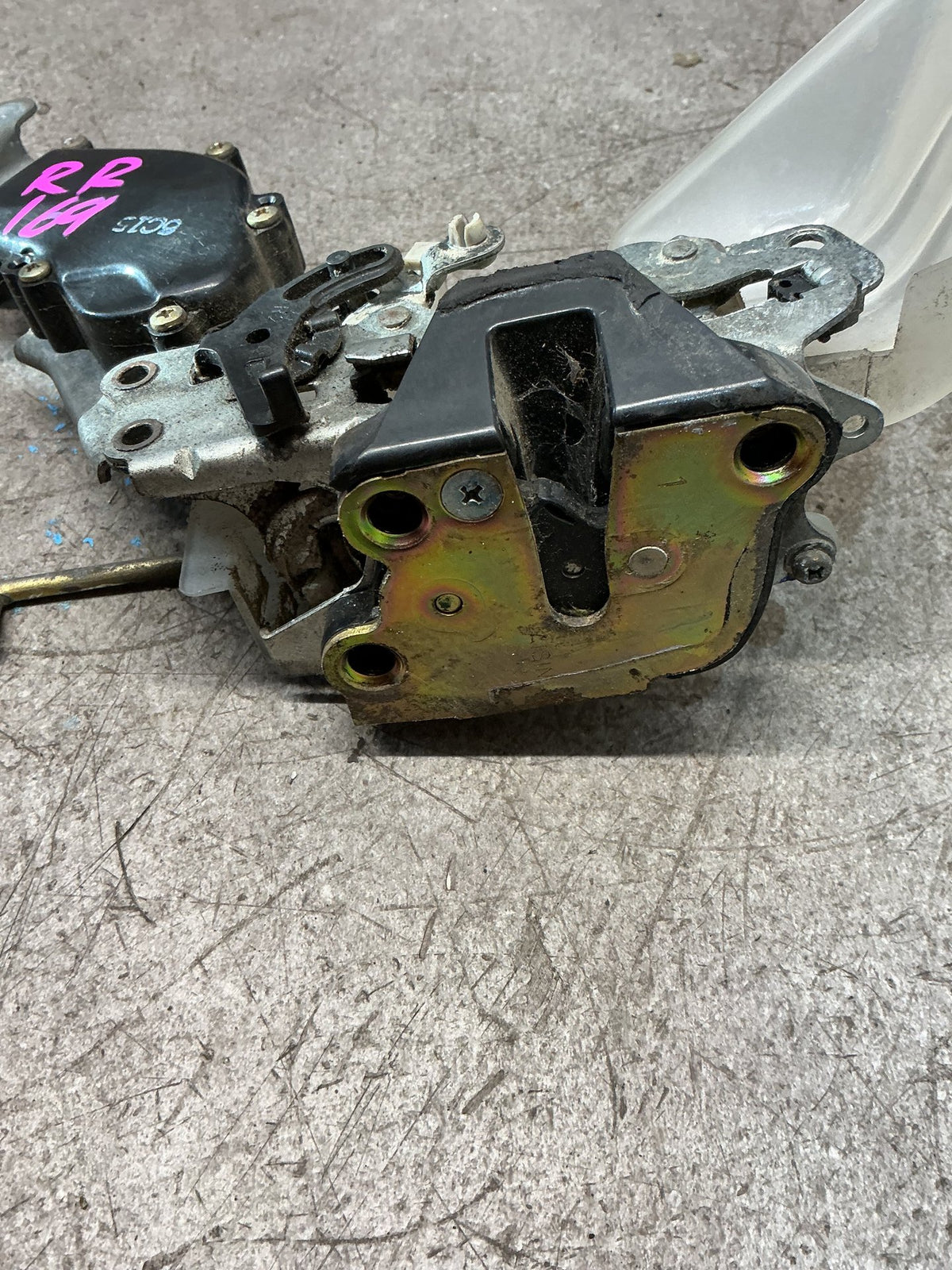 1995 Toyota Land Cruiser J80- Right Rear Door Lock Actuator- (TAG15692)
