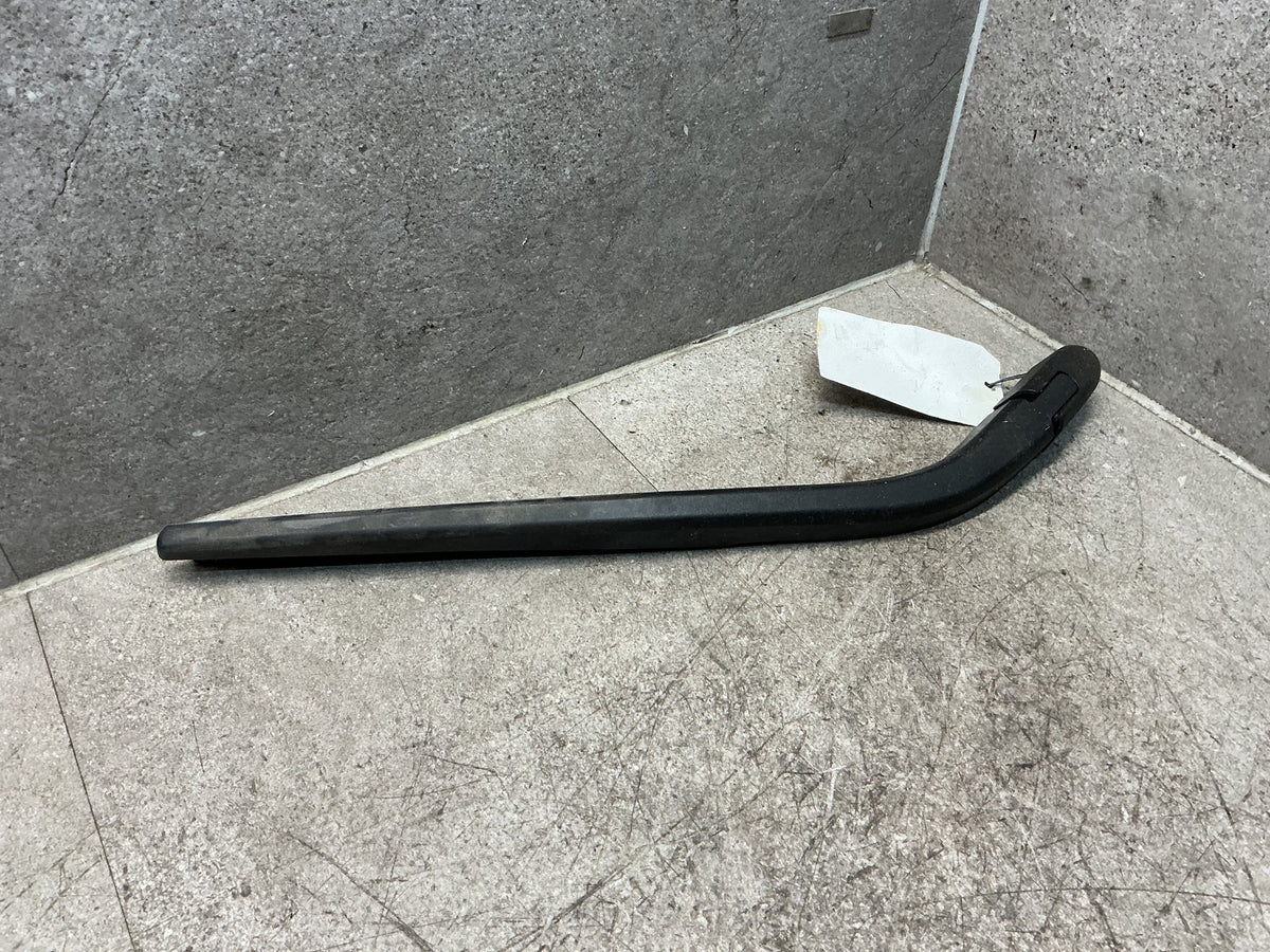 2016 Holden Captiva 7 - Rear Wiper Arm - (TAG18399)
