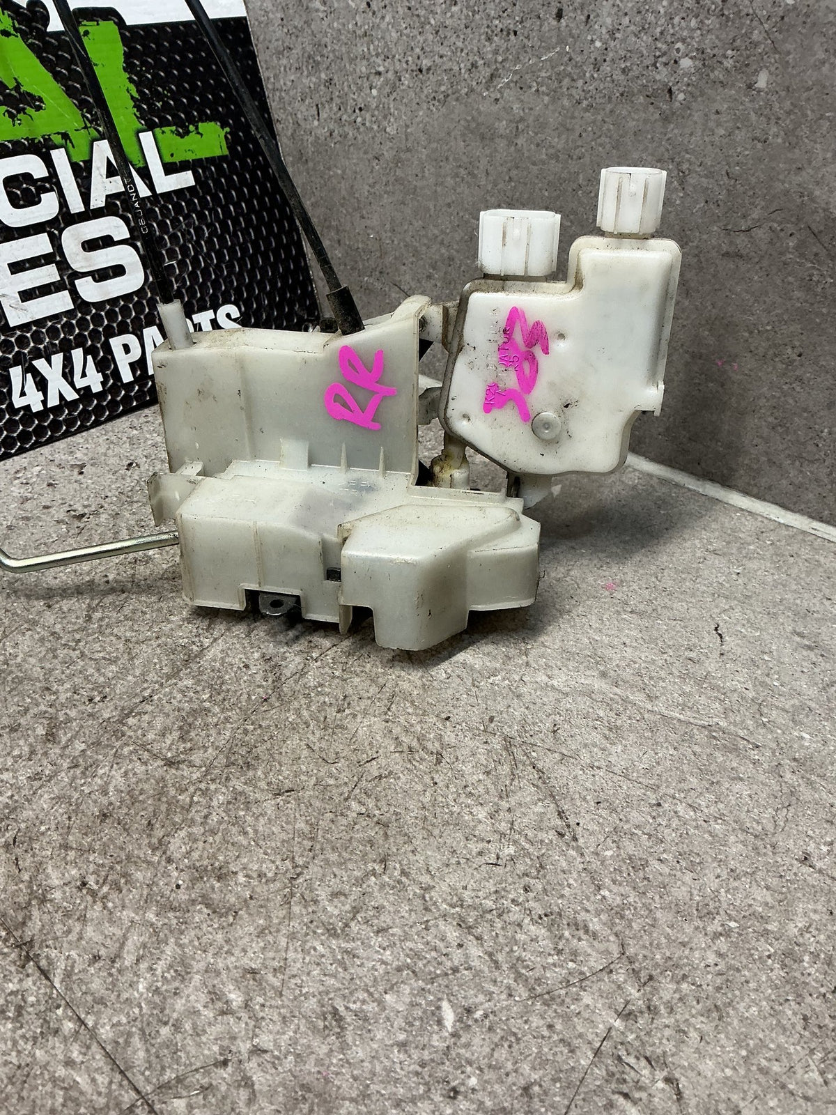 2010 Ford Ranger- Right Rear Door Lock Actuator- (TAG15227)