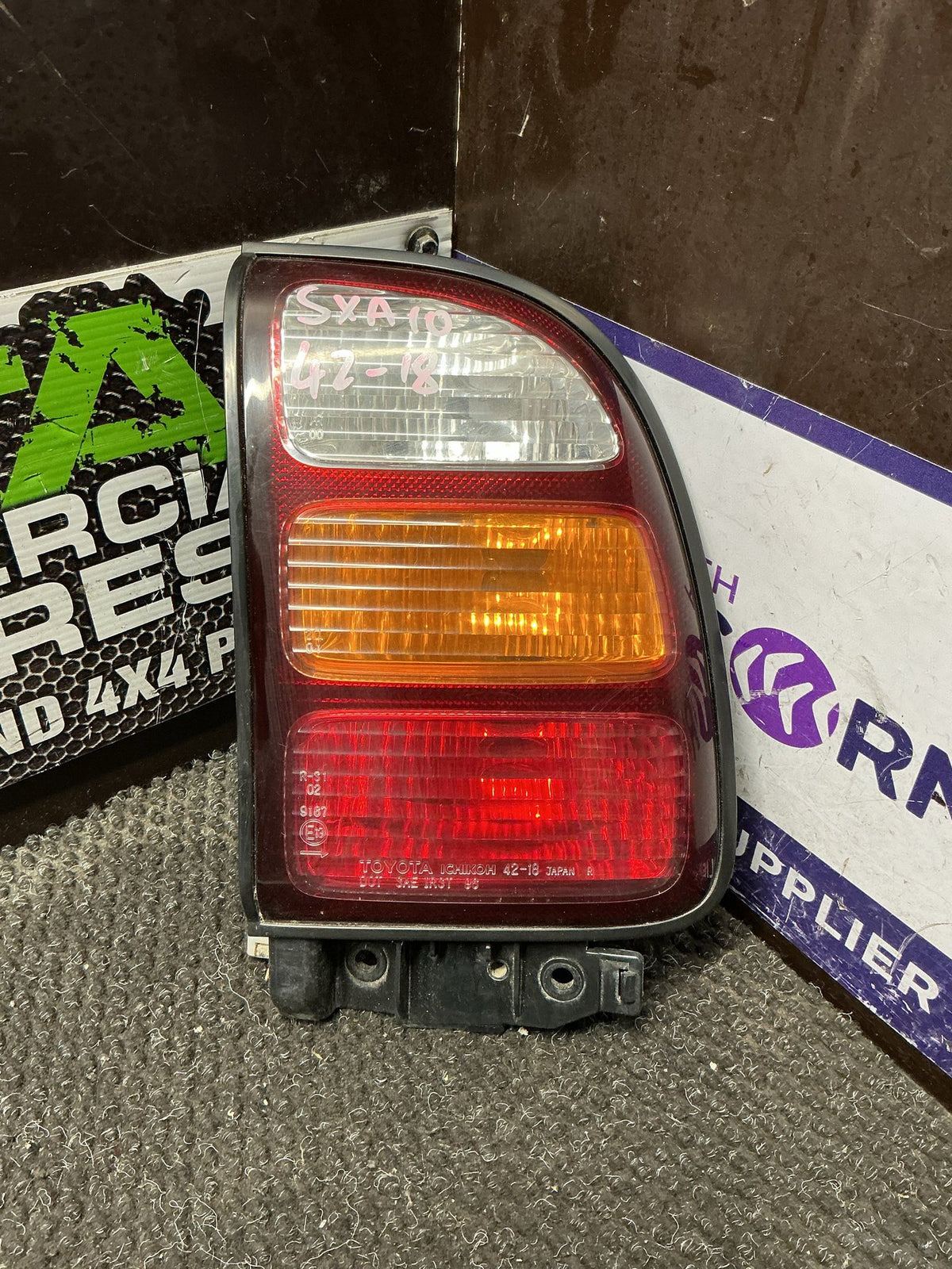 1994-1999 Toyota RAV4 SXA10- Right Taillight- (TAG9889)