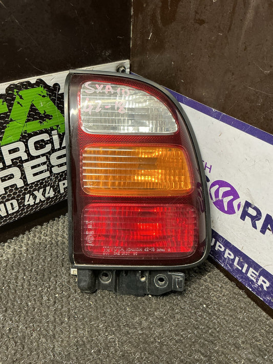 1994-1999 Toyota RAV4 SXA10- Right Taillight- (TAG9889)