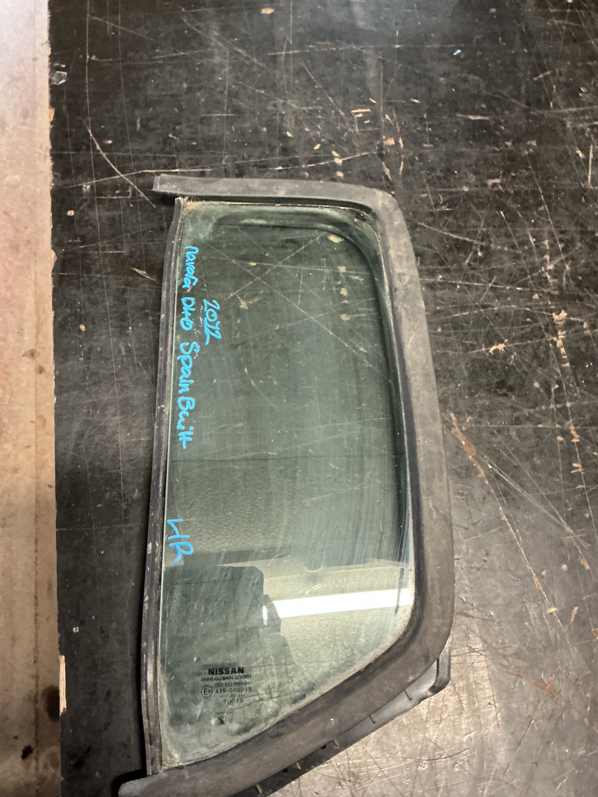 2012 Nissan Navara D40 - Left Rear Quarter Door Glass - (TAG18635)