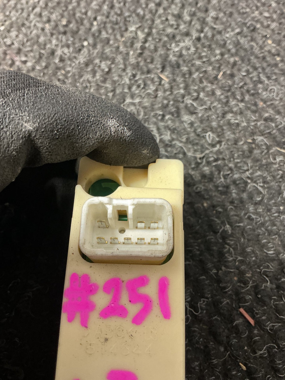 2003-2006 Holden Rodeo RA TFR77- Left Rear Window Switch- (TAG11205)