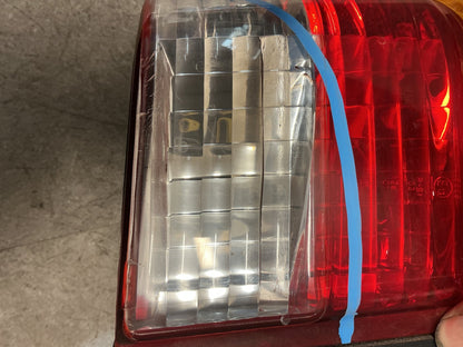 2004 Ford Escape XLT V6 AUTO- Right Taillight- (TAG5157)
