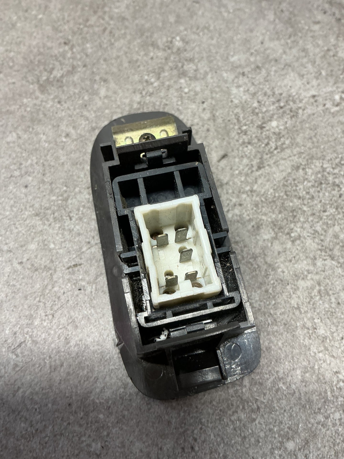 Left Front Window Switch- (TAG11746), 1996, Toyota, Hiace, IV H100