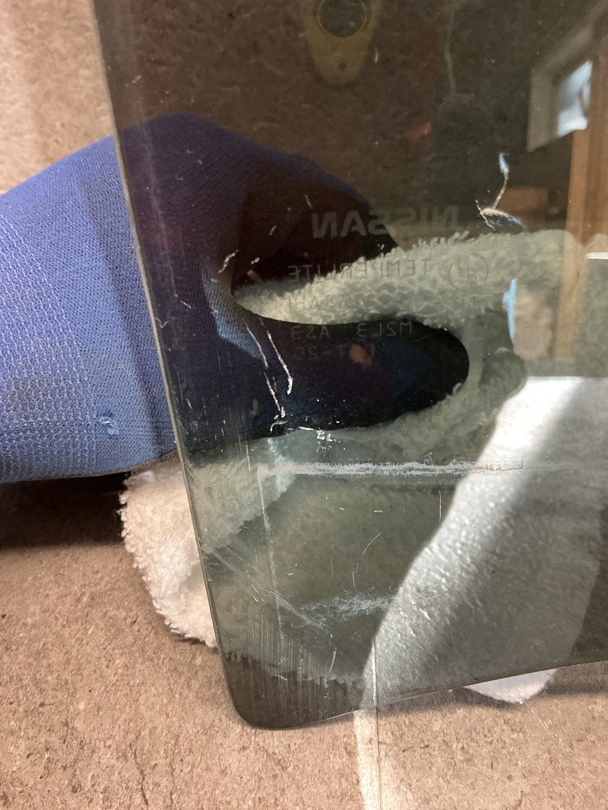 2008 Nissan Serena C25 - Right Rear Door Glass - (TAG17627)