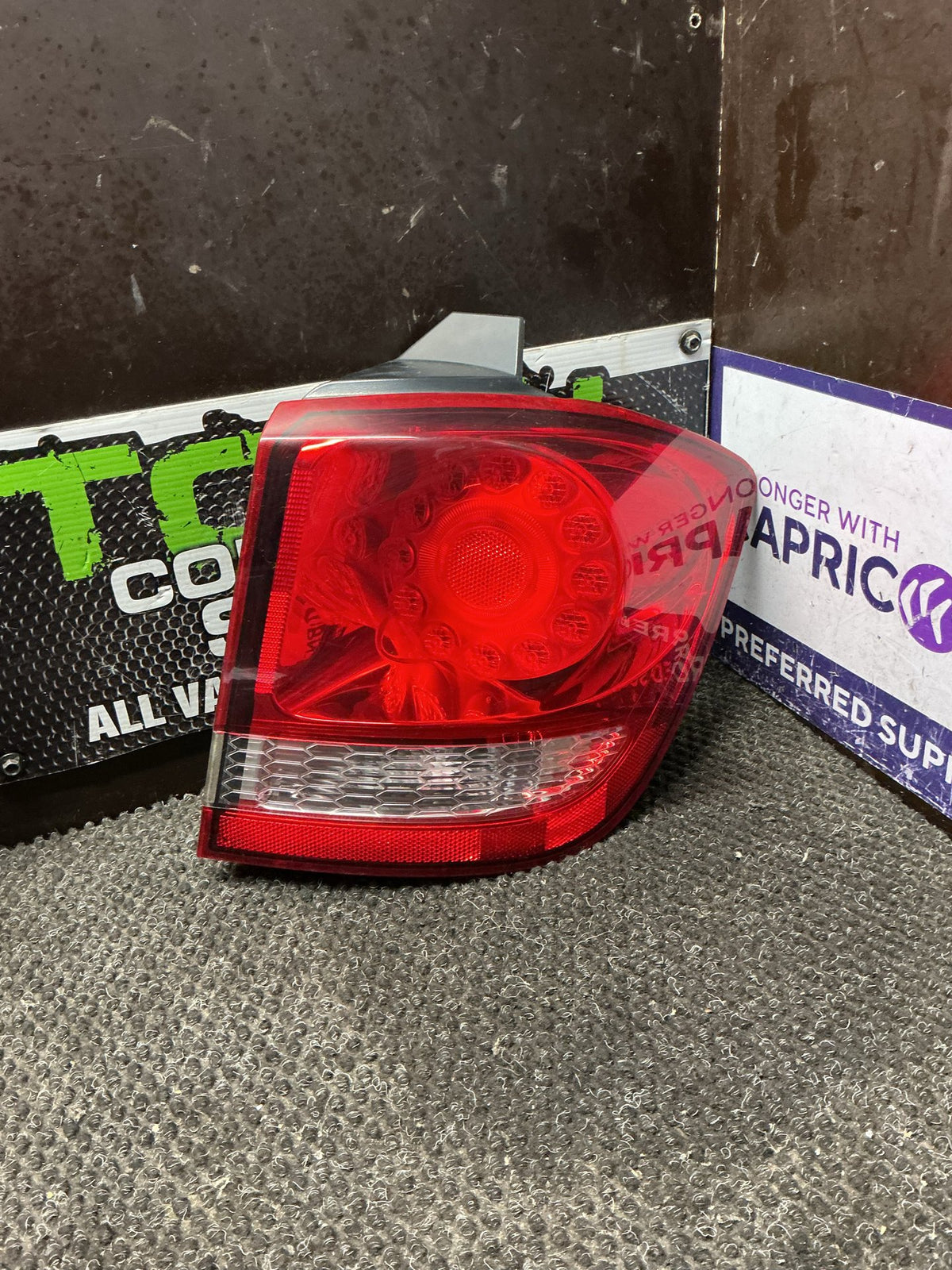 2012-2015 Dodge Journey JC- Right Taillight- (TAG9967)