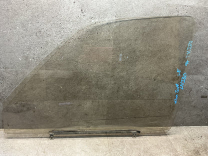 1994 Toyota Hilux Surf KZN130 - Left Front Door Glass - (TAG19158)