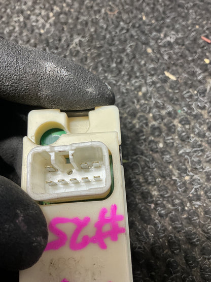 2003-2006 Holden Rodeo RA TFR77- Right Rear Window Switch- (TAG11204) PN: 514644