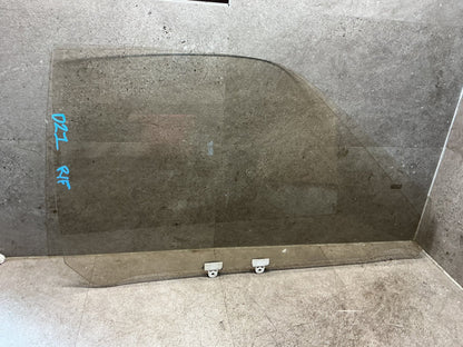 1994-1998 Nissan Terrano D21 - Right Front Door Glass - (TAG19085)