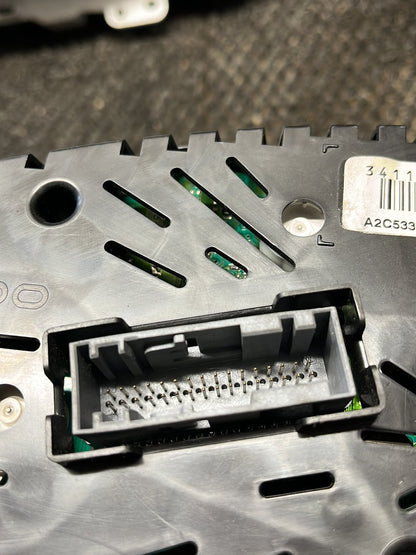 2010 Suzuki SX4- Instrument Cluster- (TAG9053)