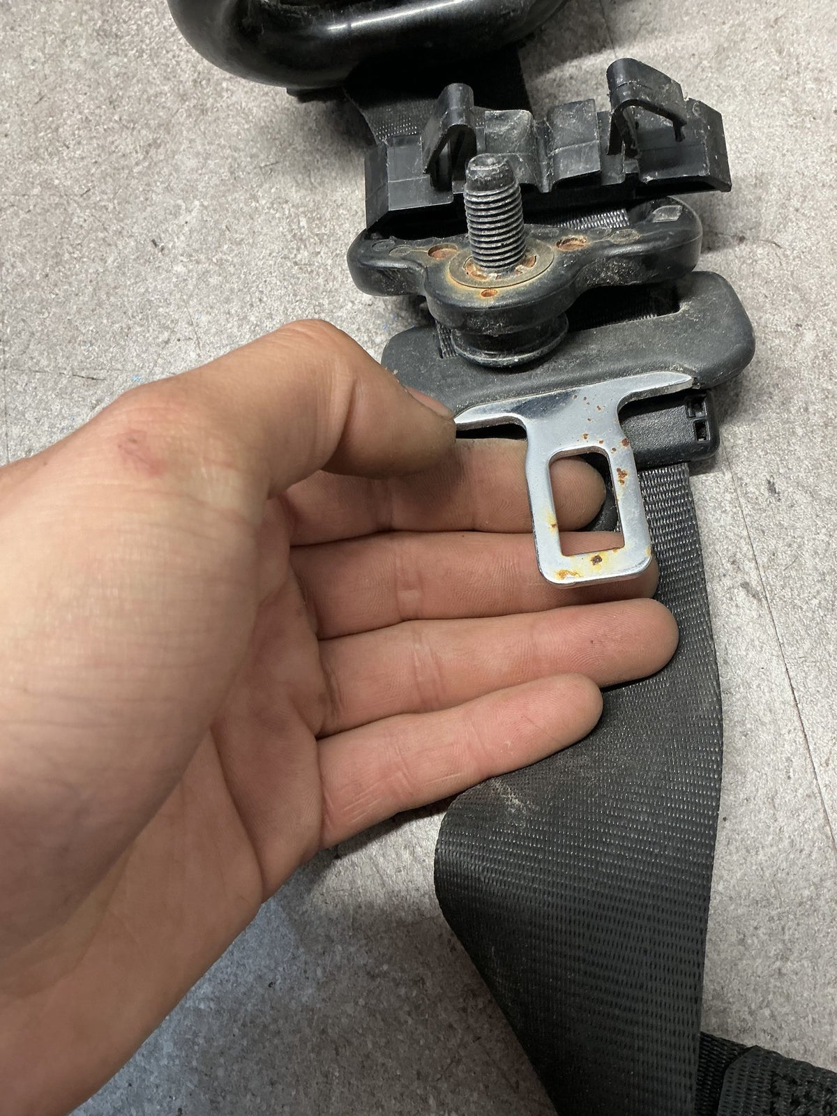 2015-2020 Jeep Renegade B1- Left Front Seat Belt- (TAG12311)