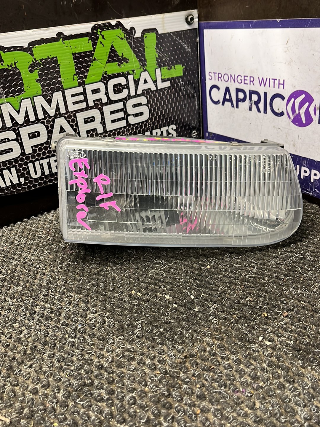 1998 Ford Explorer- Right Headlight- (TAG9351)