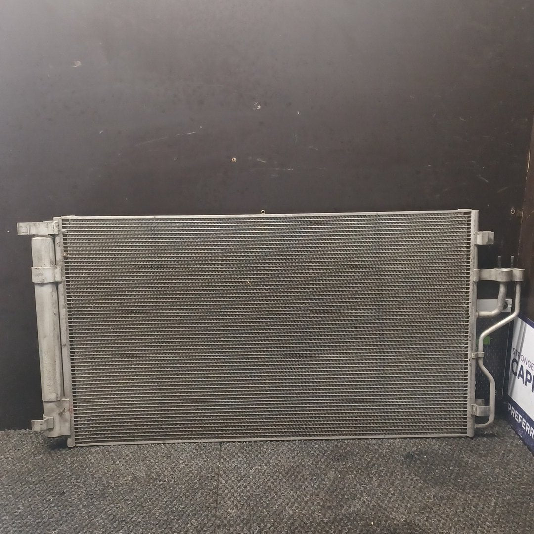 2013 Hyundai ix35- A/C Condenser- (TAG8398)