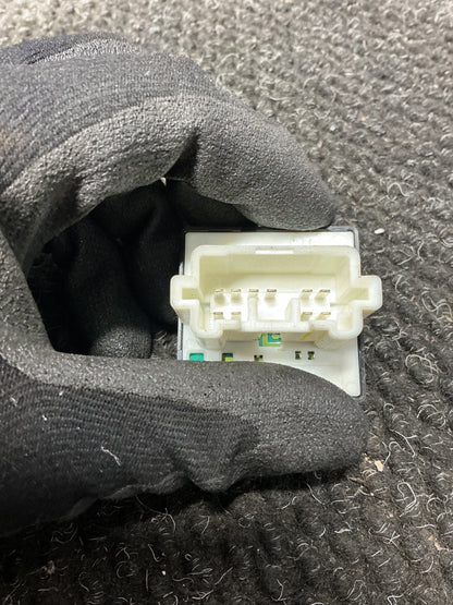 2005-2012 Mitsubishi Outlander II CW*W- Mirror Adjuster Switch- (TAG11595)