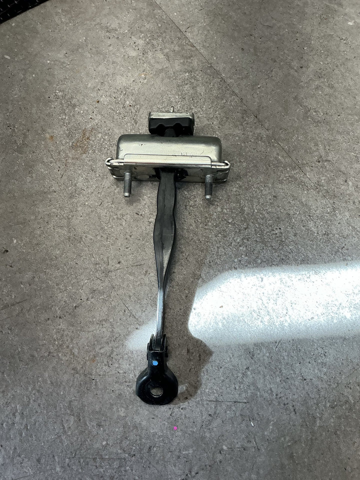 2016-2018 Ford Escape ZG- Left Front Door Check Strap- (TAG12647)