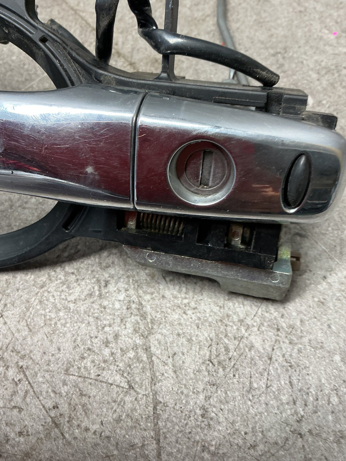 2013 Mitsubishi Outlander GF8W- Right Front Door Exterior Handle- (TAG13657)