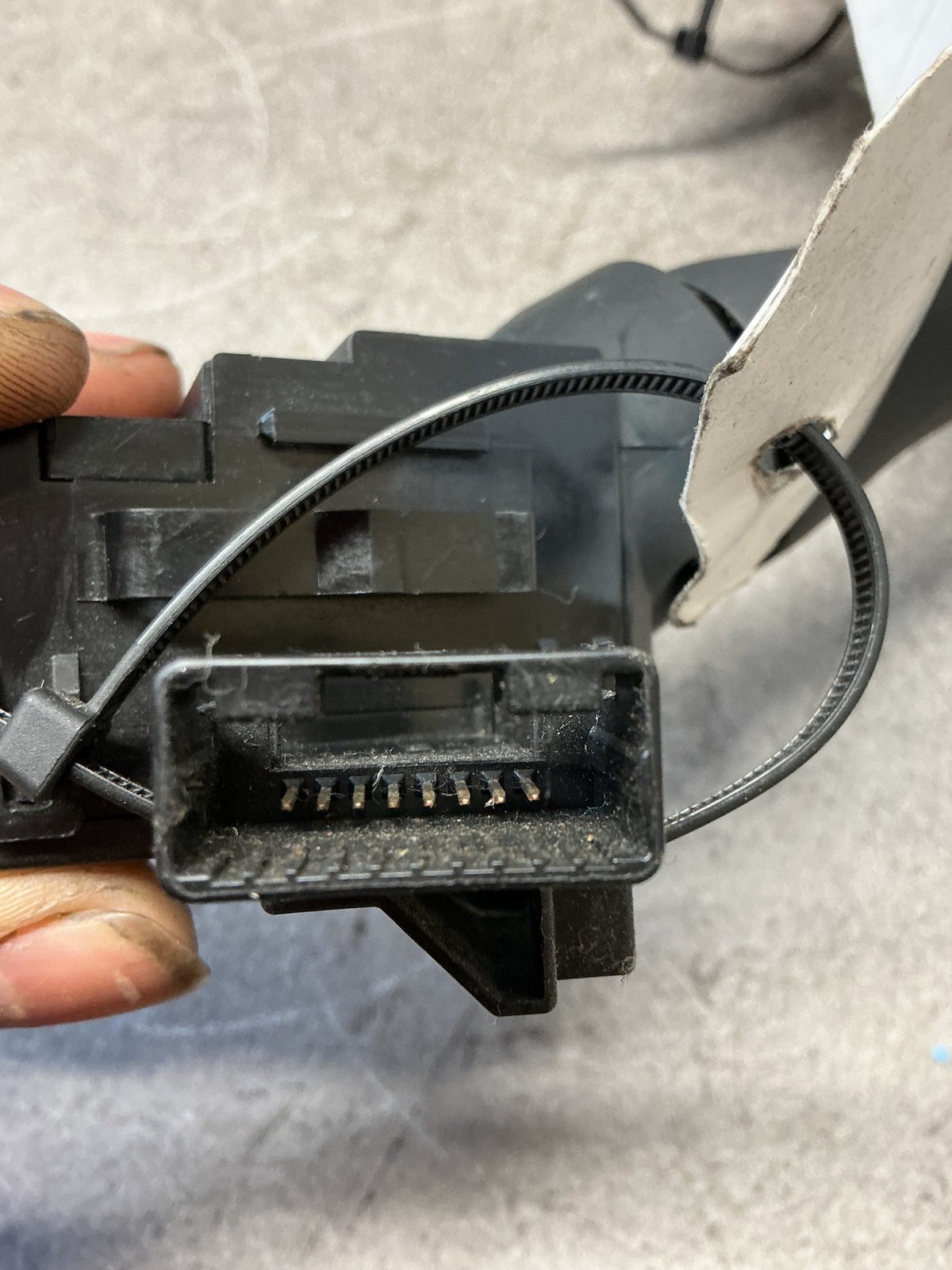 2016 Isuzu D-Max- Indicator Stalk- (TAG13567)