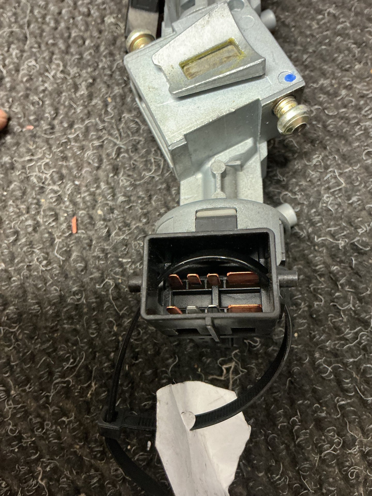 2004 Mazda Axela BK 3W147- Ignition With Key- (TAG10846)