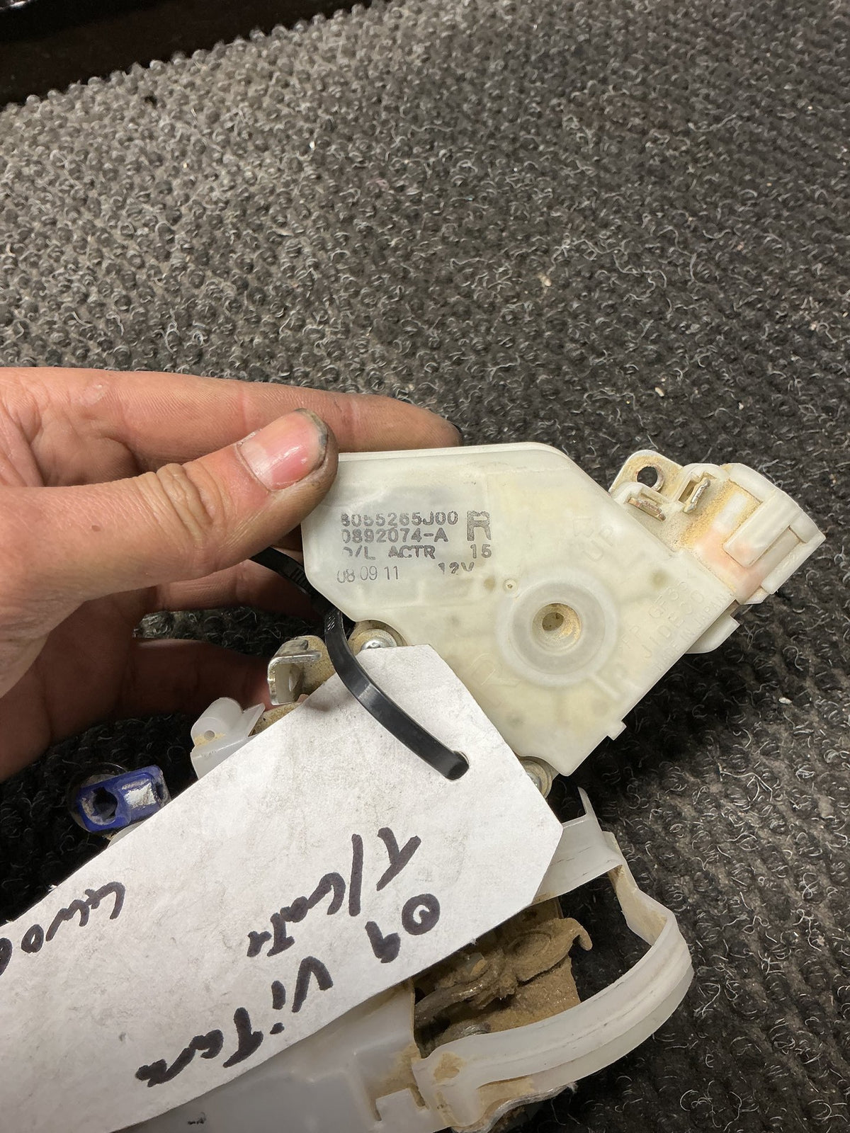 2009 Suzuki Vitara 4W069- Tailgate Lock Actuator- (TAG10647)