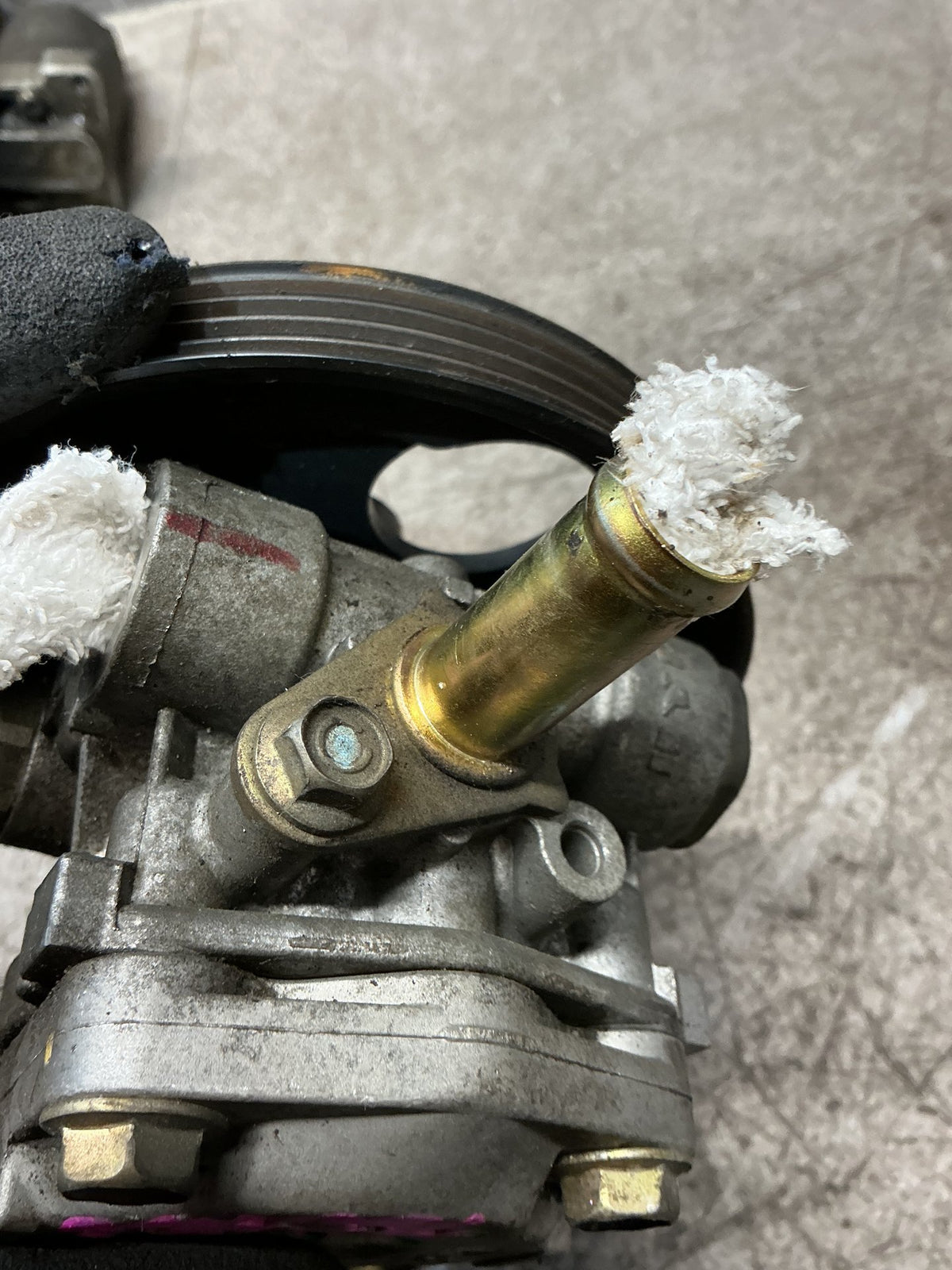 2003 Suzuki Grand Vitara SQ420W - Power Steering Pump - (TAG17889)
