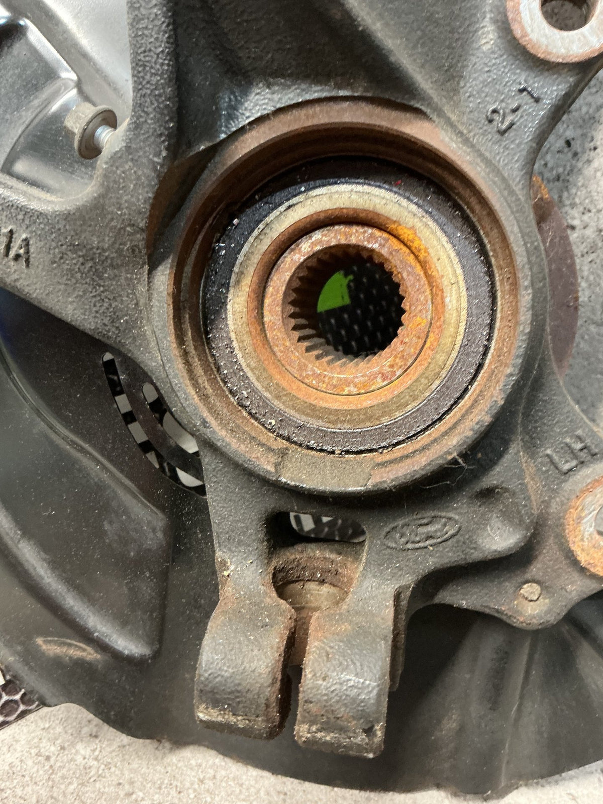 2019 Ford Puma- Left Front ABS Hub- (TAG14206)