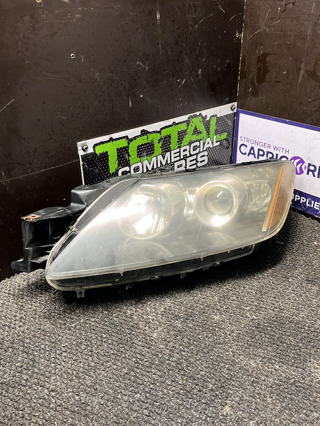 2010 Mazda CX-7 ER- Left Headlight- (TAG9315) PN: EG45-51040