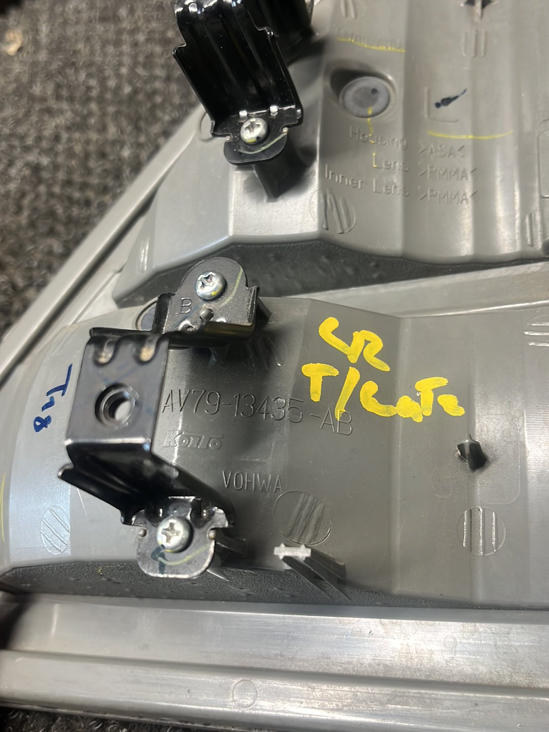 2011-2015 Mazda BT-50- Left Tailgate Light- (TAG9125)