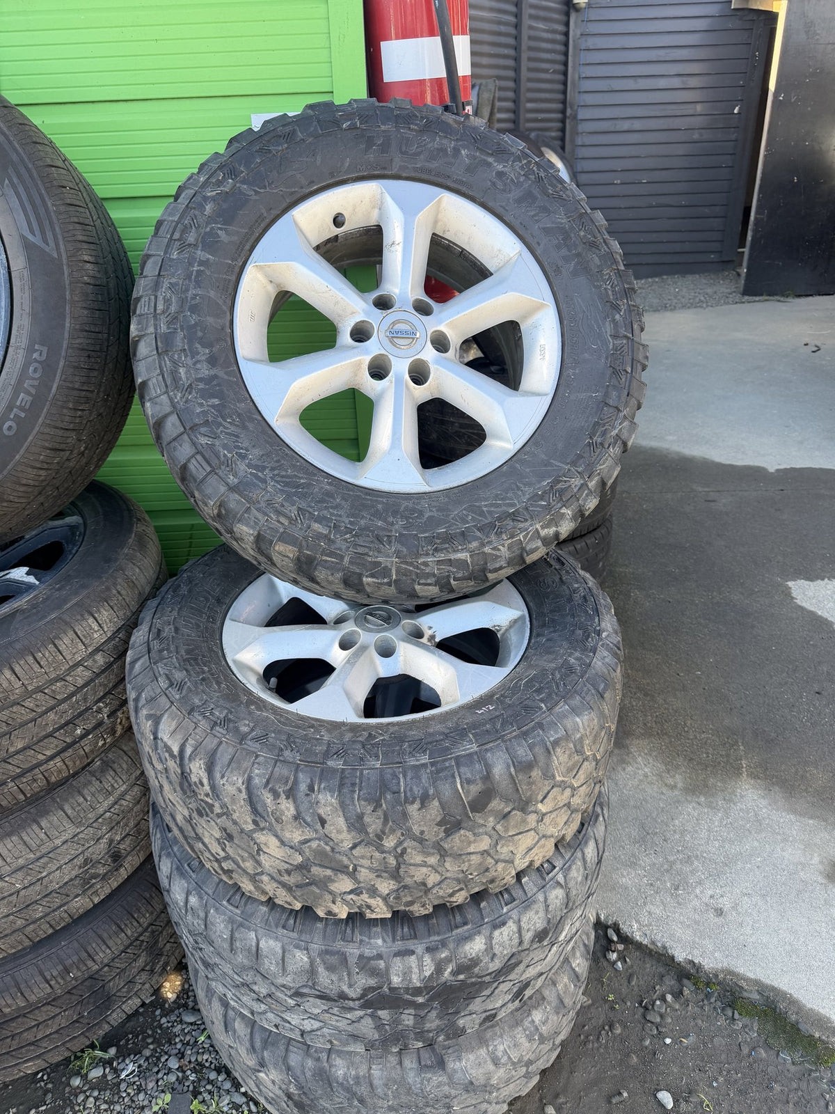 2006 Nissan Navara D40- Wheel Set- (TAG17202)