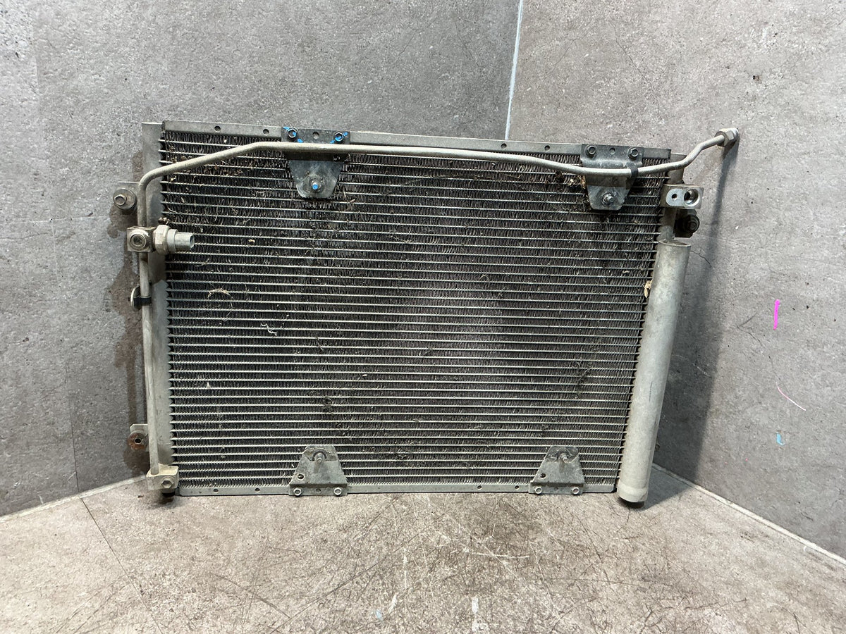 2003 Suzuki Grand Vitara SQ420W - A/C Condenser - (TAG17892)