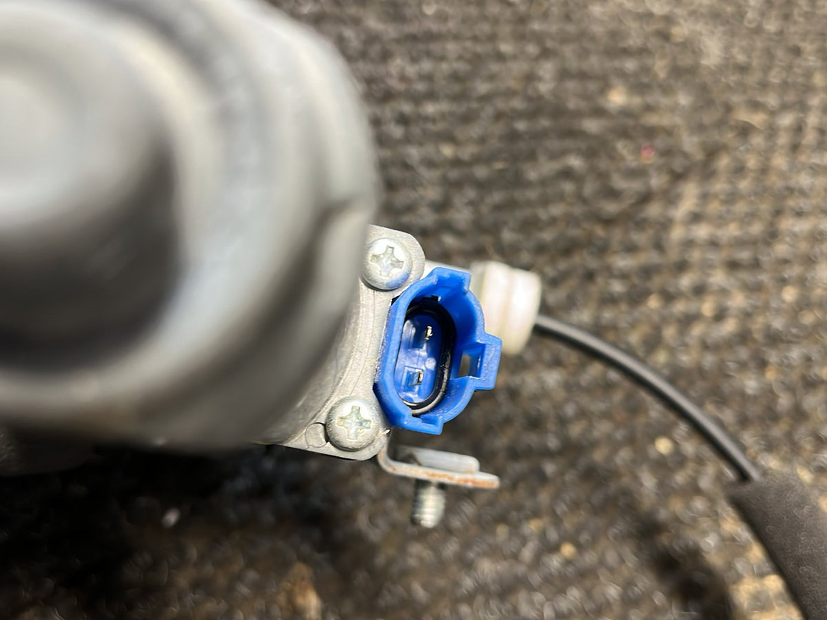 2012 Holden Captiva 7- Right Front Window Regulator/Motor- (TAG8938)
