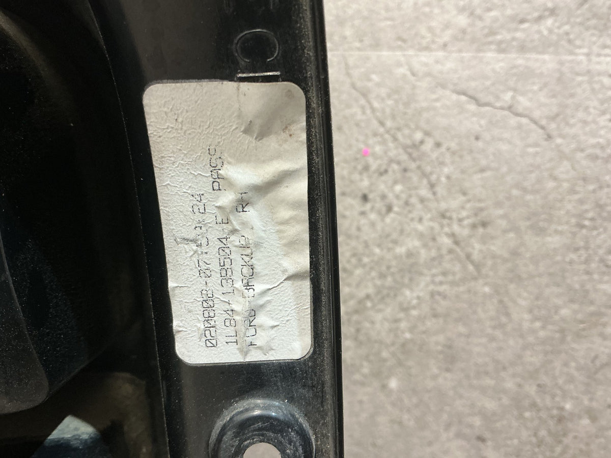 2004 Ford Escape XLT V6 AUTO- Right Taillight- (TAG5157)