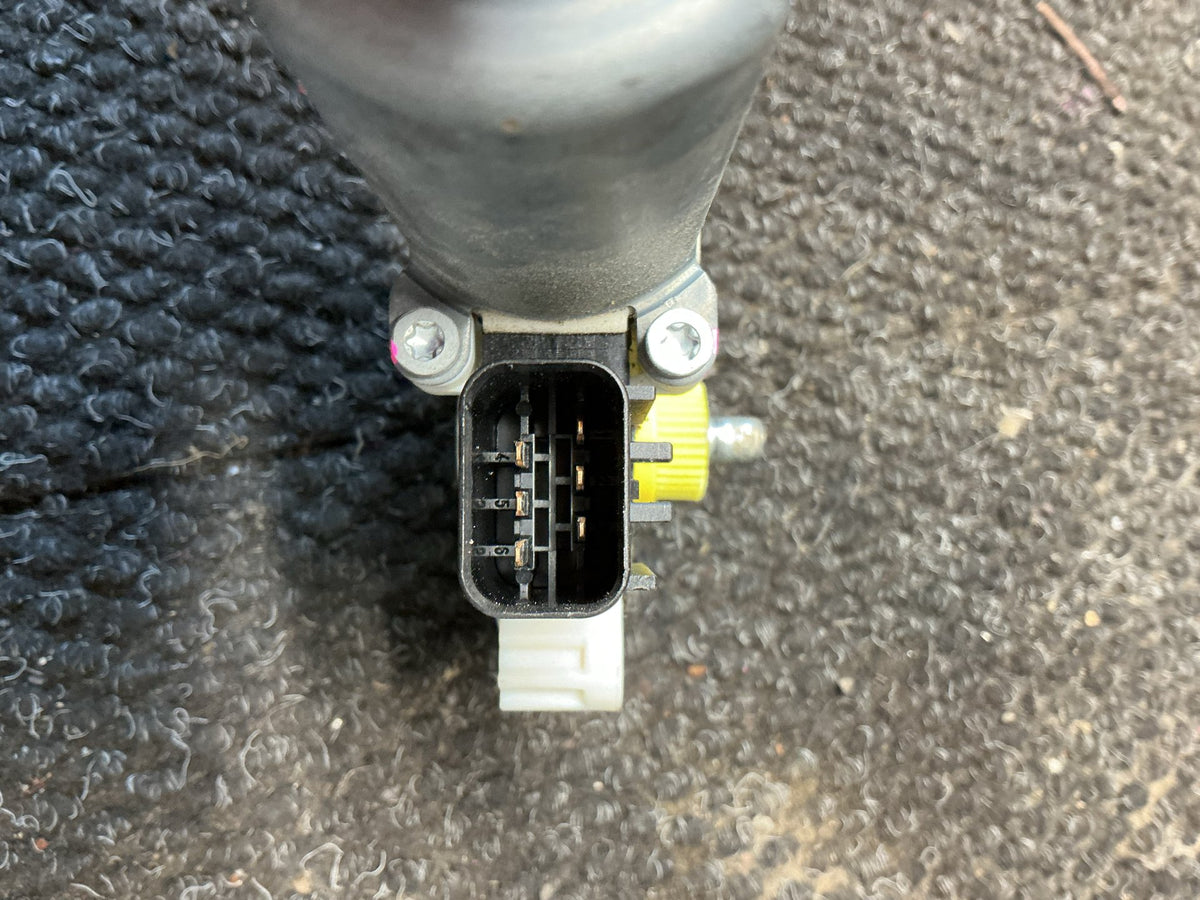 2007-2010 Dodge Nitro KA- Right Front Window Reg Motor- (TAG9799)