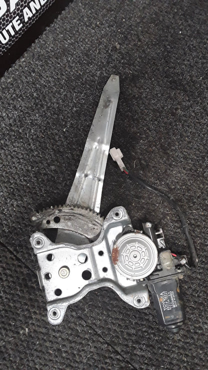 1995-2002 Toyota Hilux III N180 Surf VZN185- Right Rear Window Regulator/Motor- (TAG6035) PN: 85710-35119