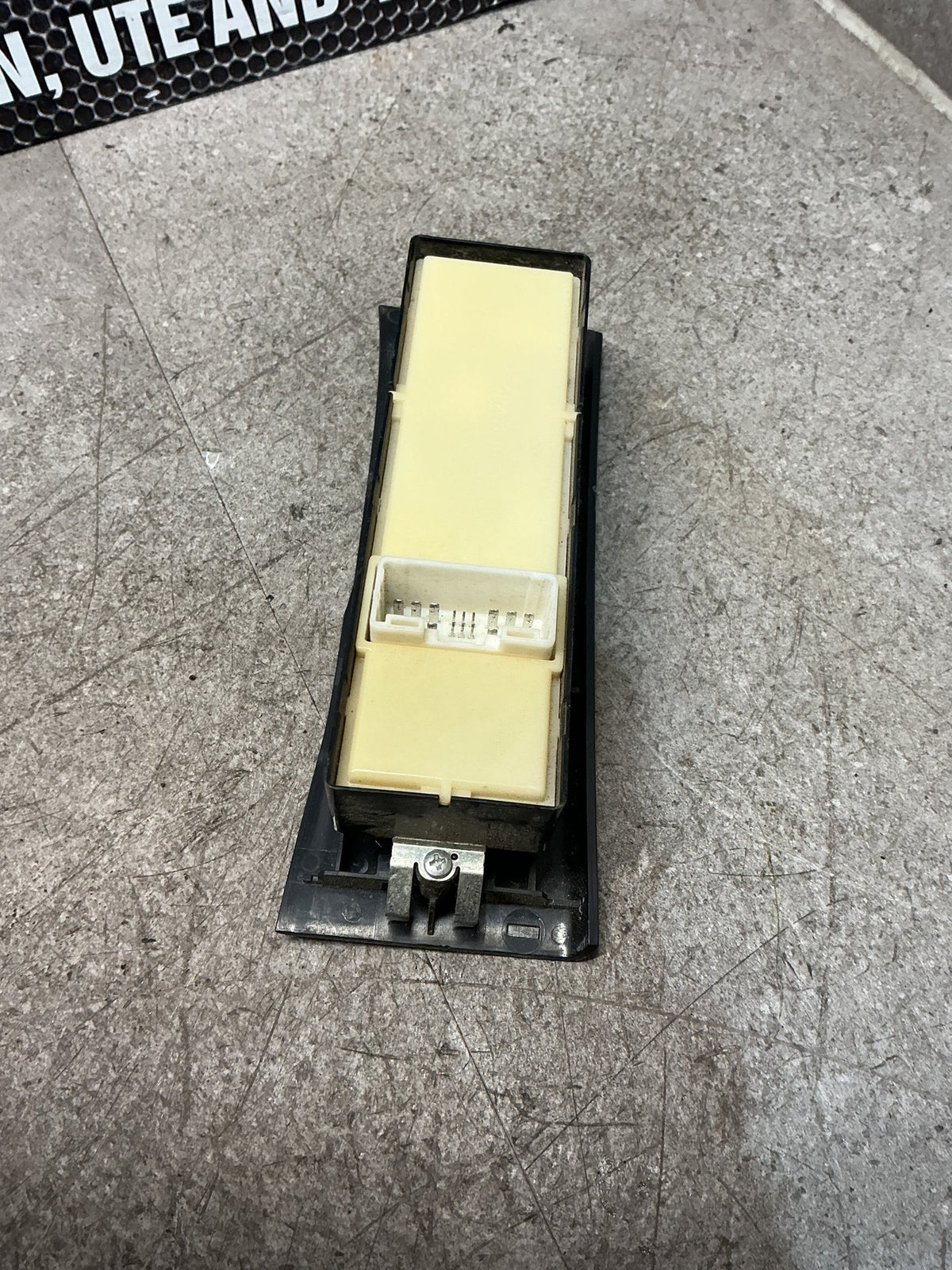 2012-2020 Isuzu D-Max TFS- Master Power Window Switch- (TAG16694)
