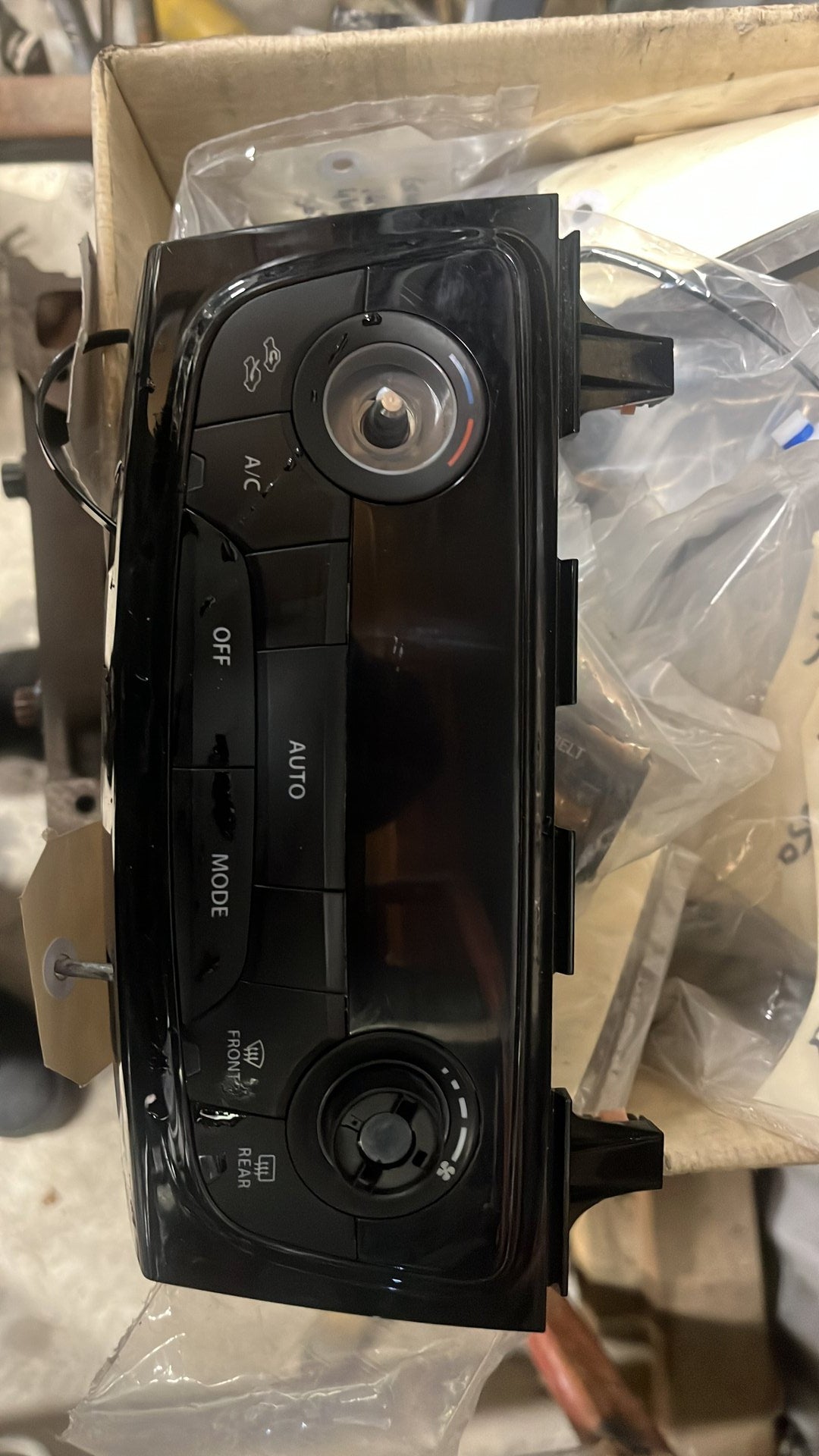 2017 Suzuki Grand Vitara- Heater Controls- (TAG5810)